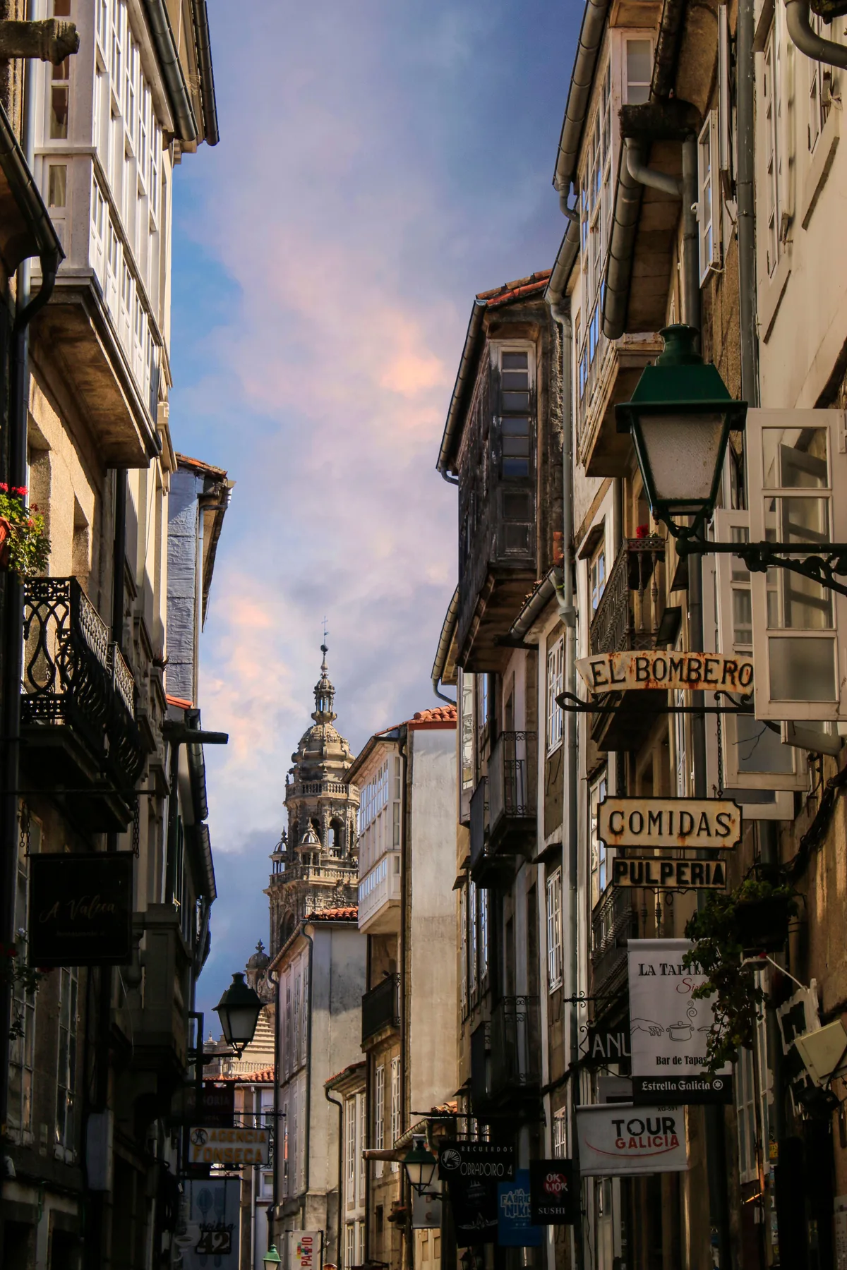 Casco histórico medieval — Viavora Travel