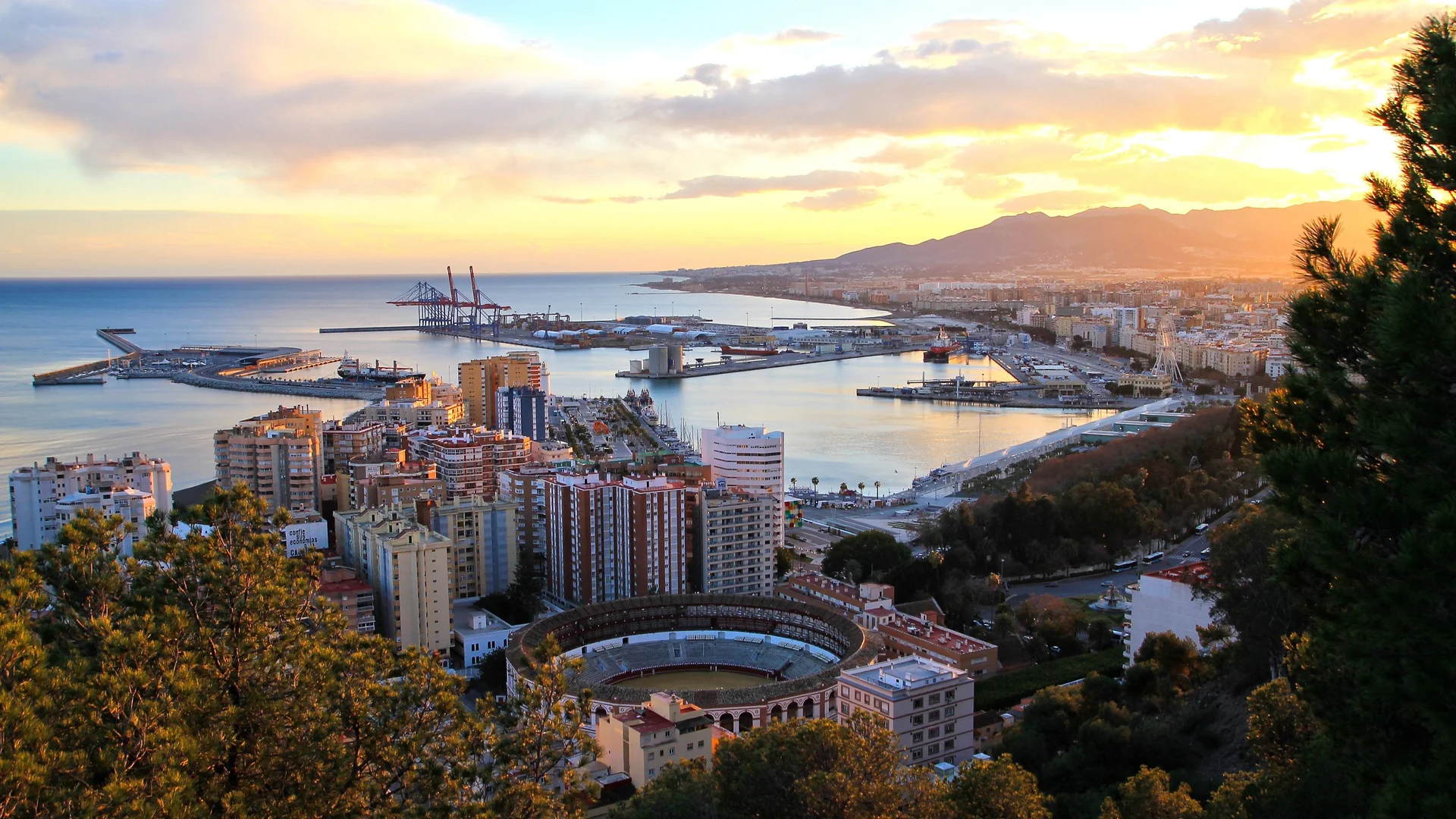 Málaga, España — Viavora Travel