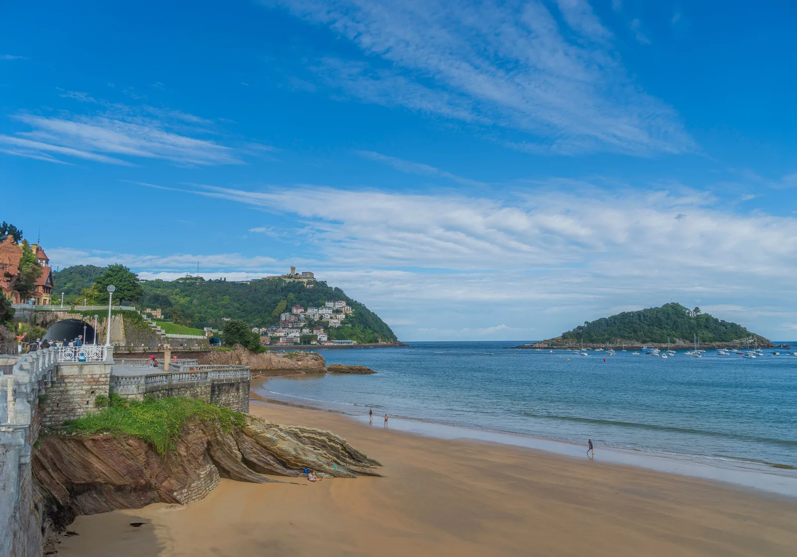 San Sebastián, España — Viavora Travel